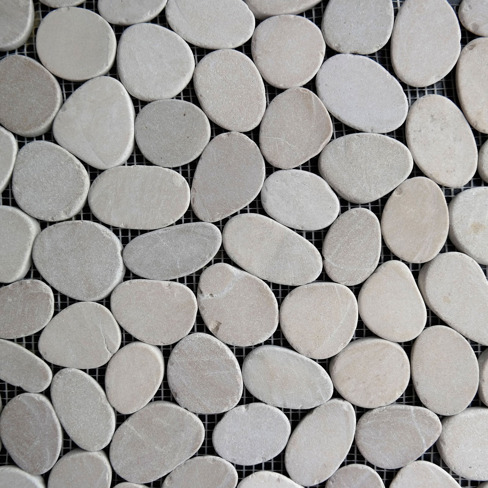 Sliced Pebble Mosaic Beige Stone Honed