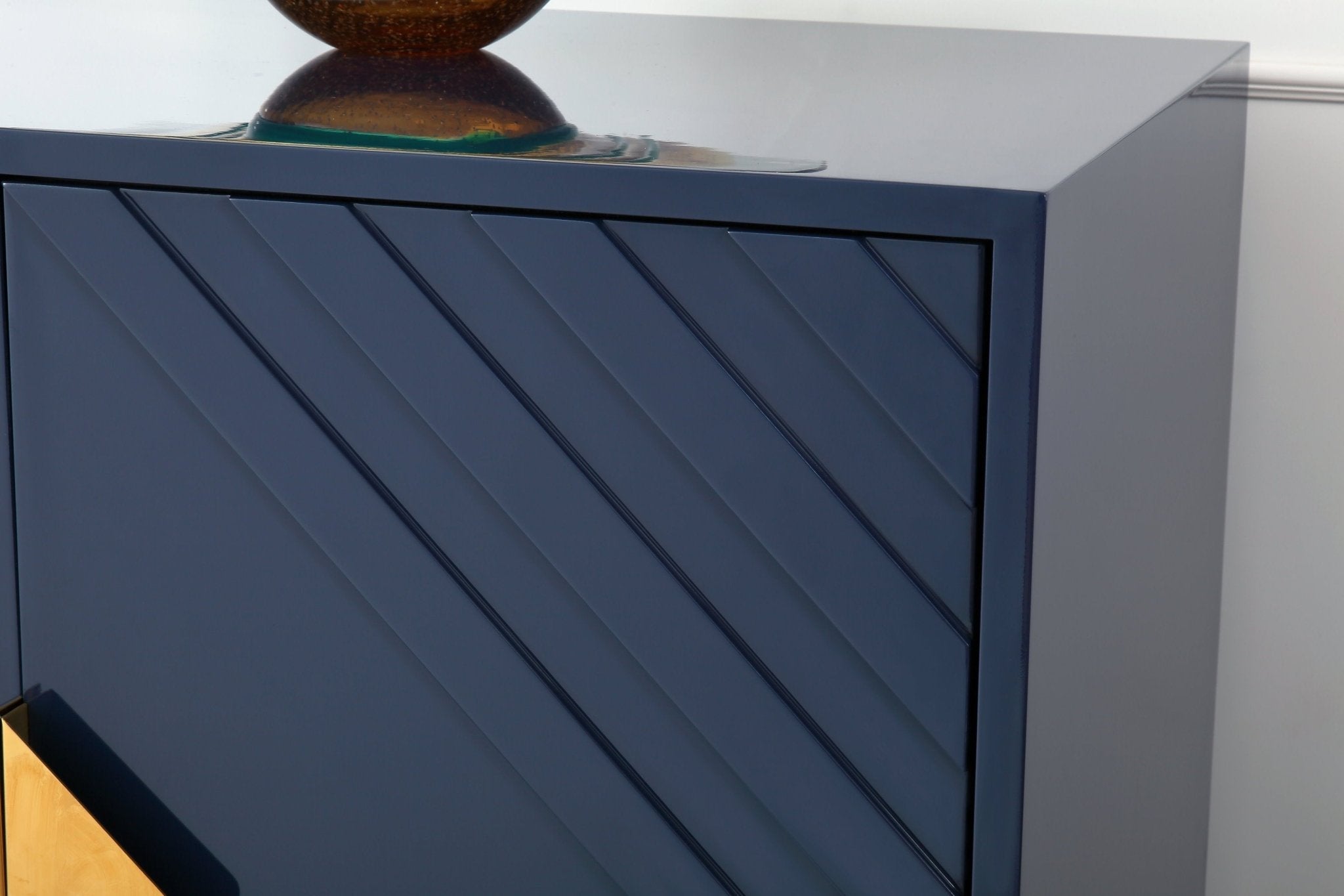 Chans Furniture 488-NB244 Tennant Brand Desata Versatile Sideboard Console