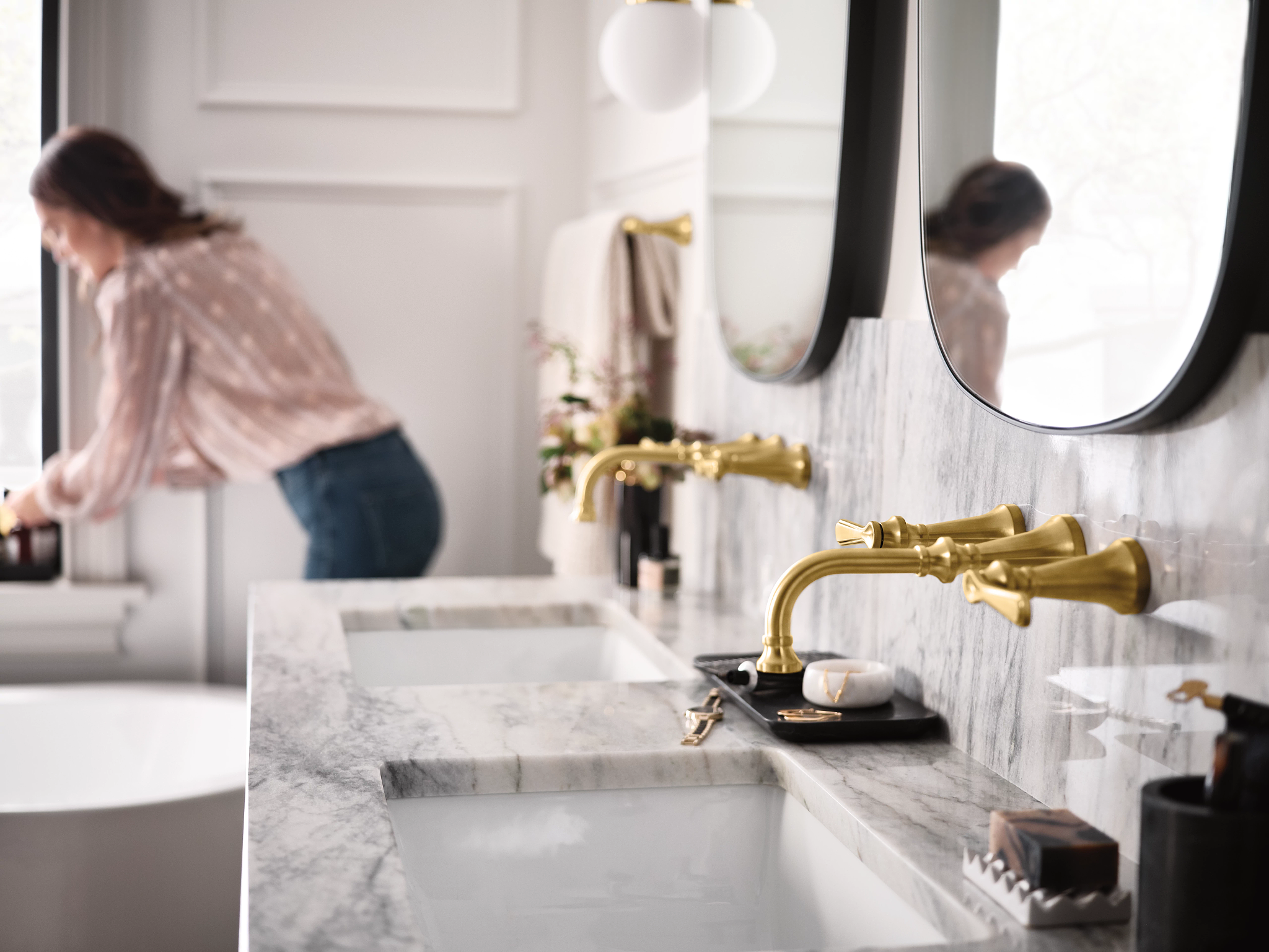 Moen YB0524 Colinet Chrome towel bar