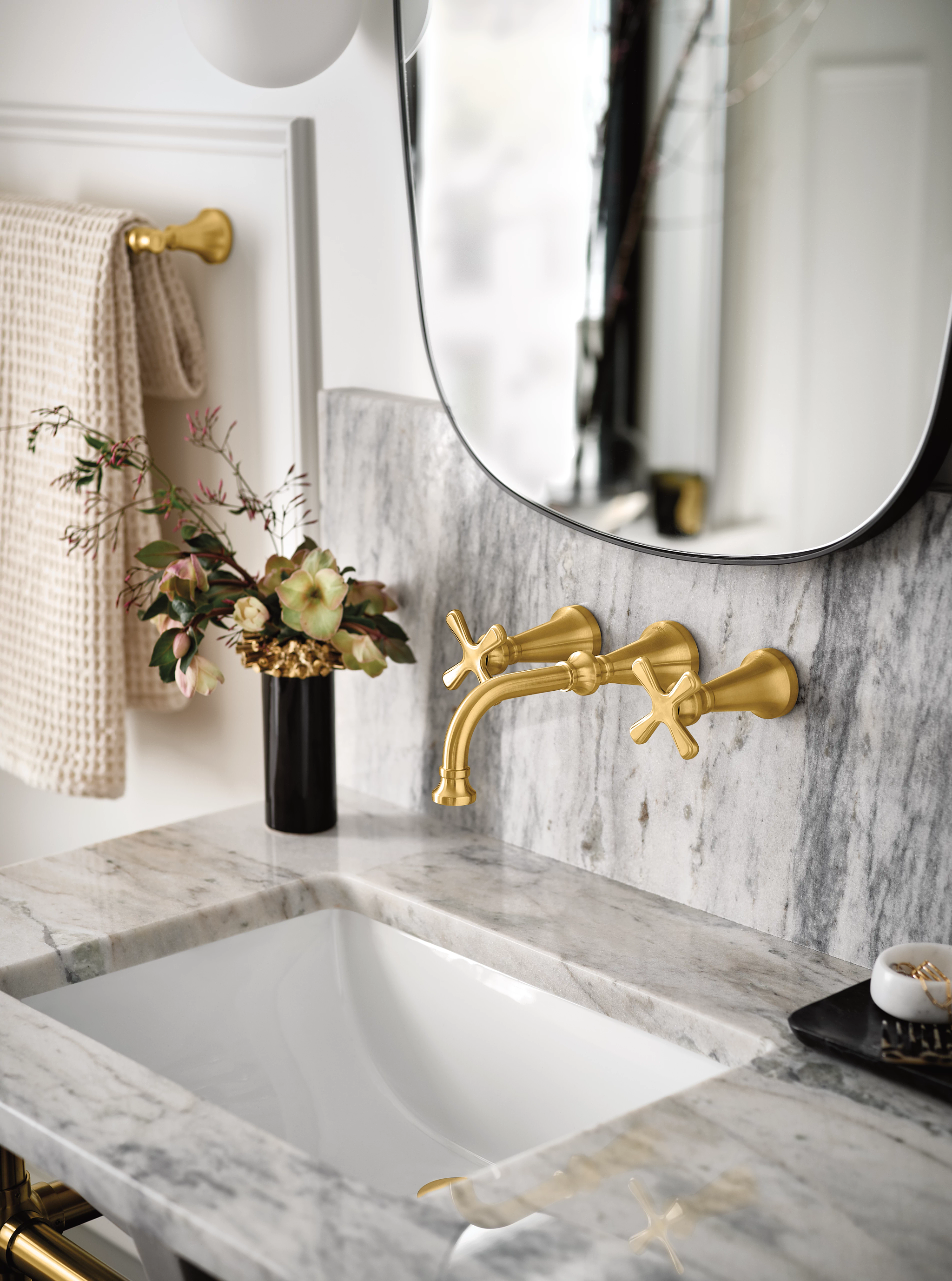 Moen YB0524 Colinet Chrome towel bar