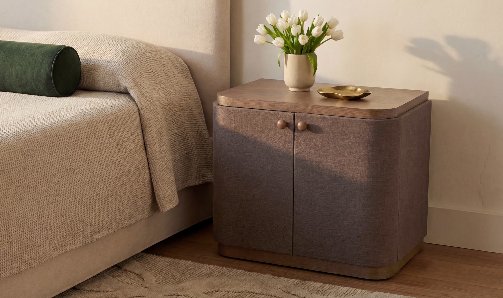 Moes Simone Nightstand TU-1002