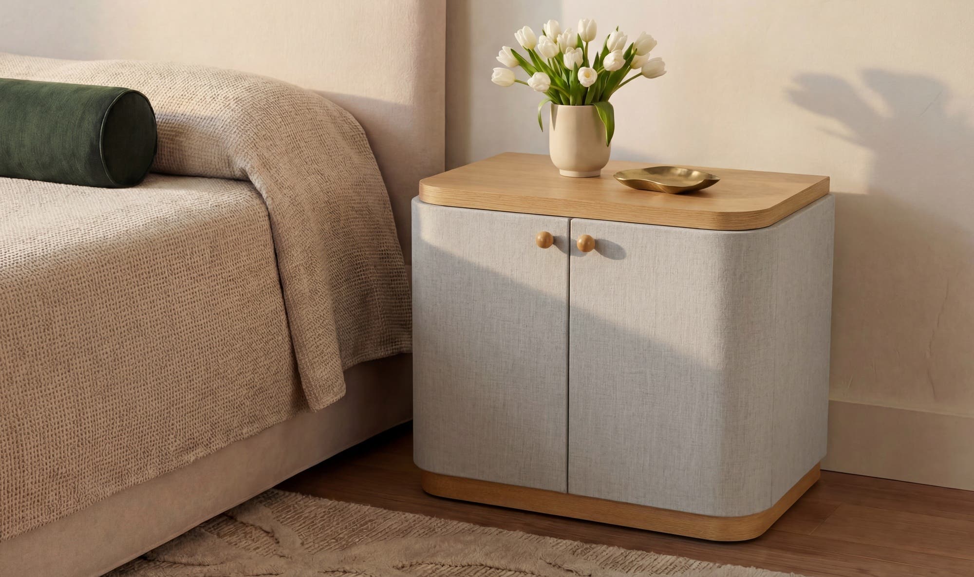 Moes Simone Nightstand TU-1002