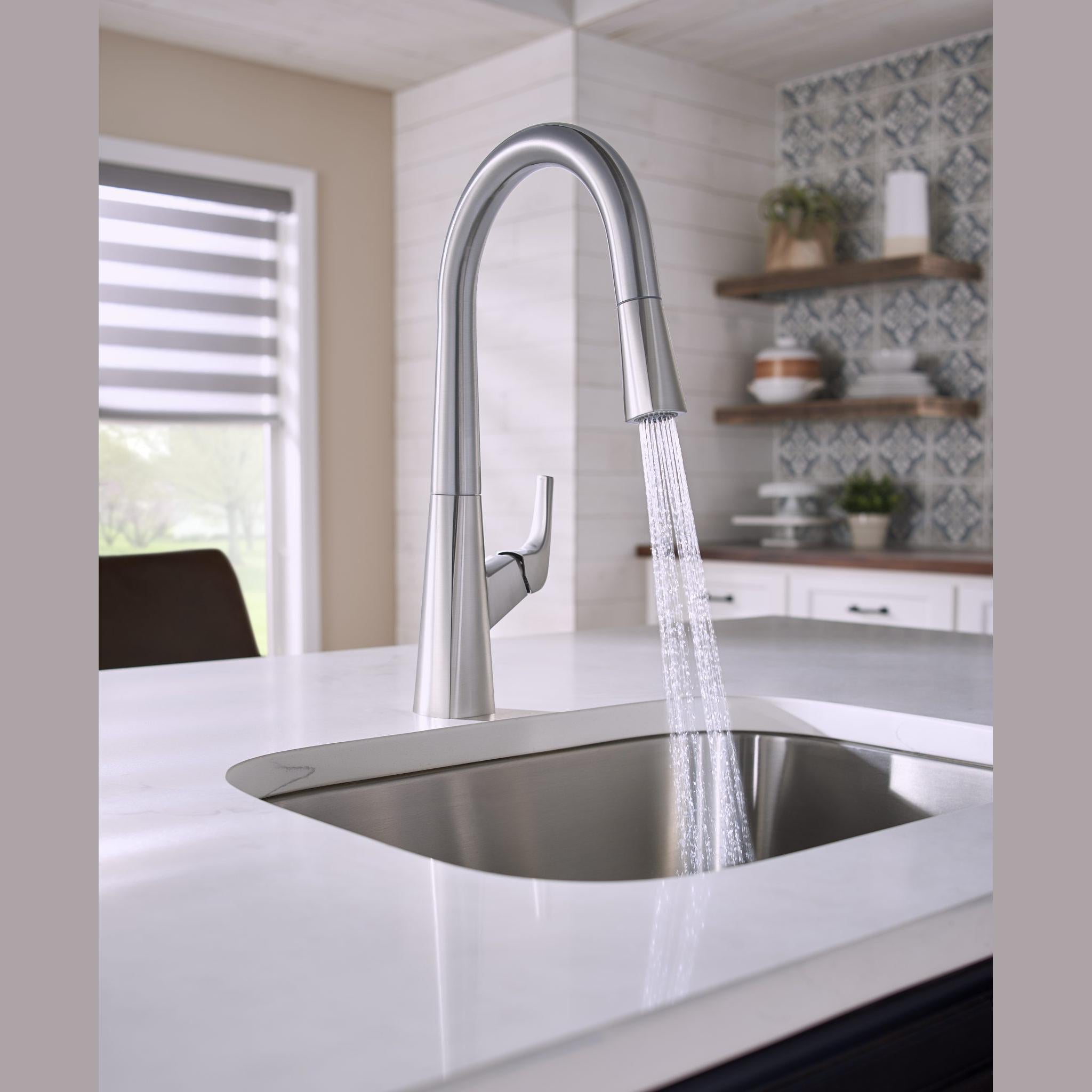 Vaughn® Single Handle Pull-Down Kitchen Faucet