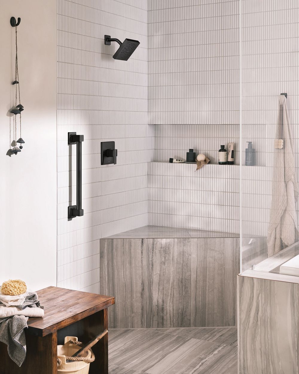 90 Degree M-CORE 3-Series Tub and Shower Trim