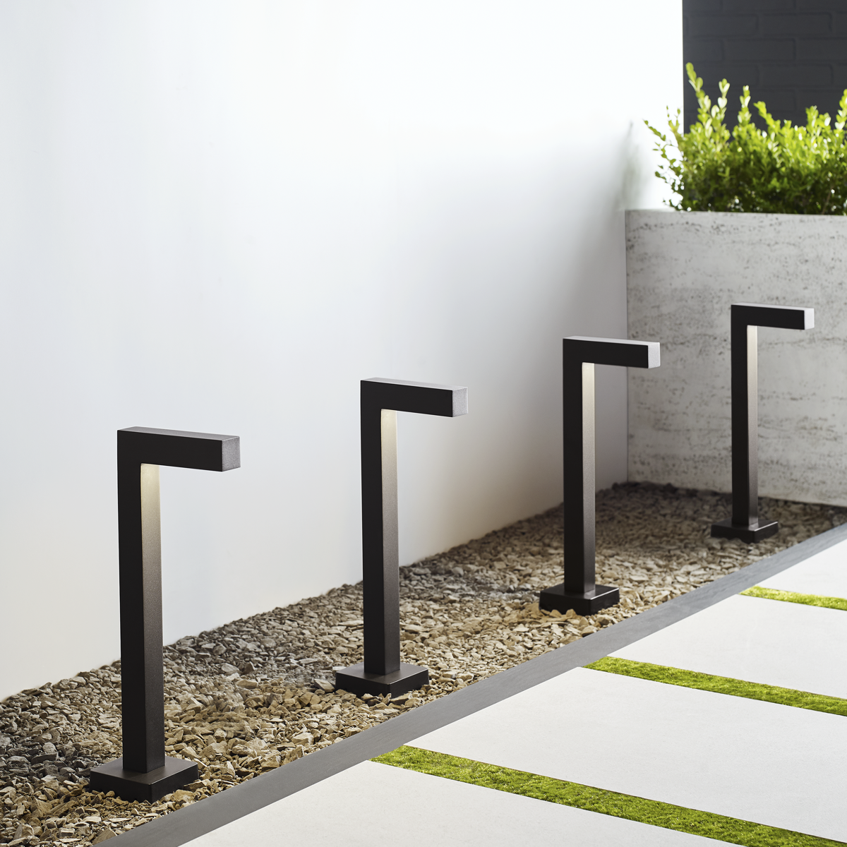 Strut Outdoor Path Light