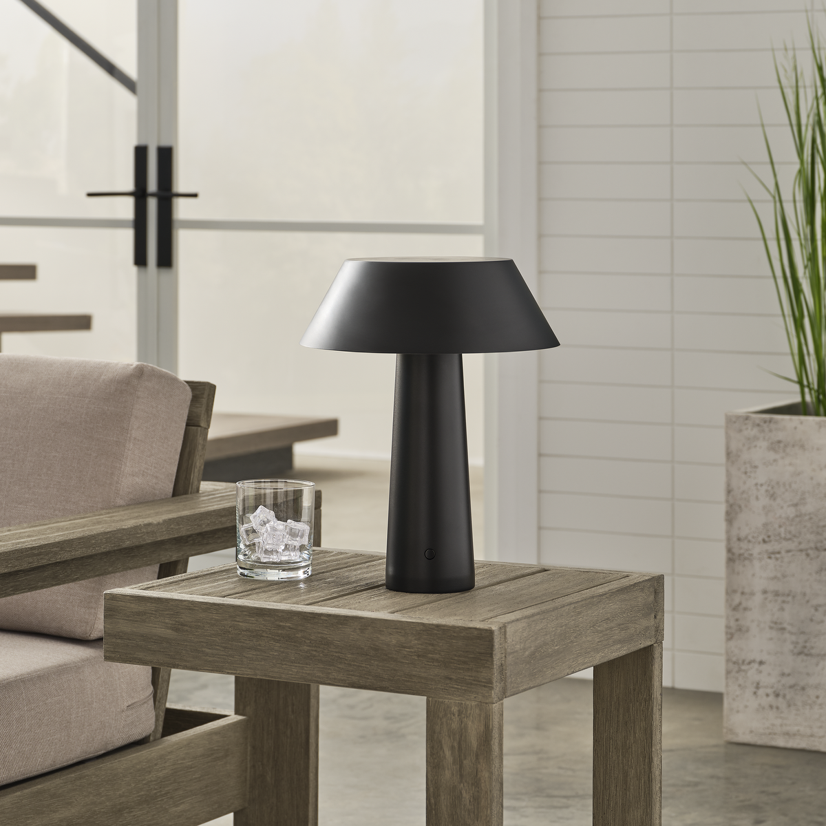 Sesa Accent Rechargeable Table Lamp