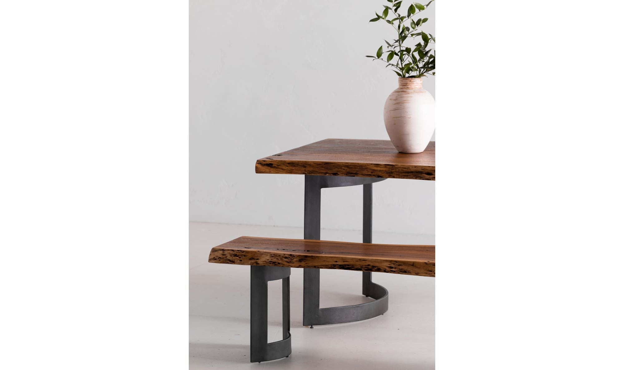 Moes Bent Bench Small VE-1002