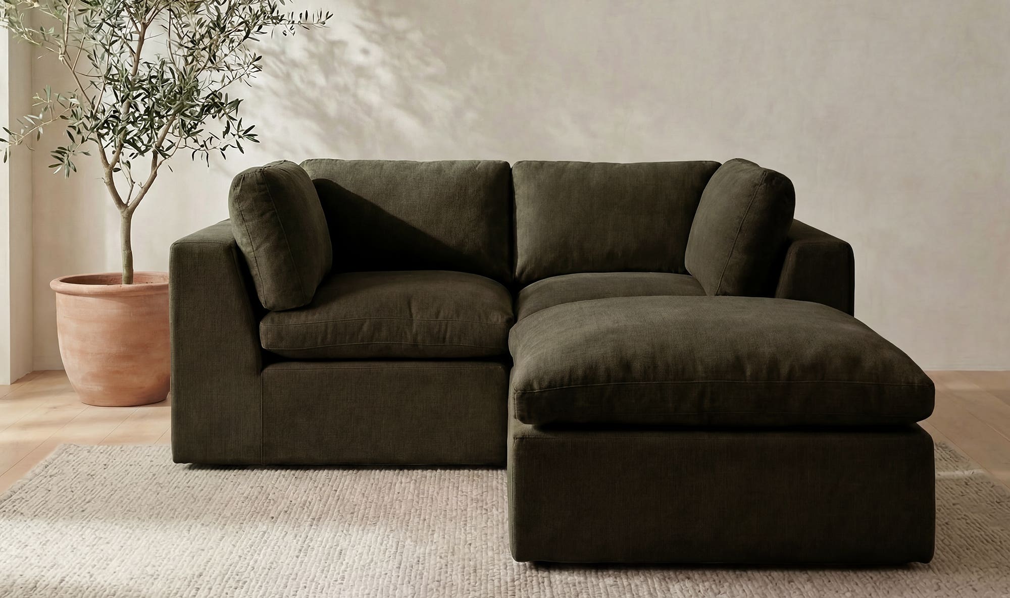 Moes Cates Nook Modular Sectional VV-1014