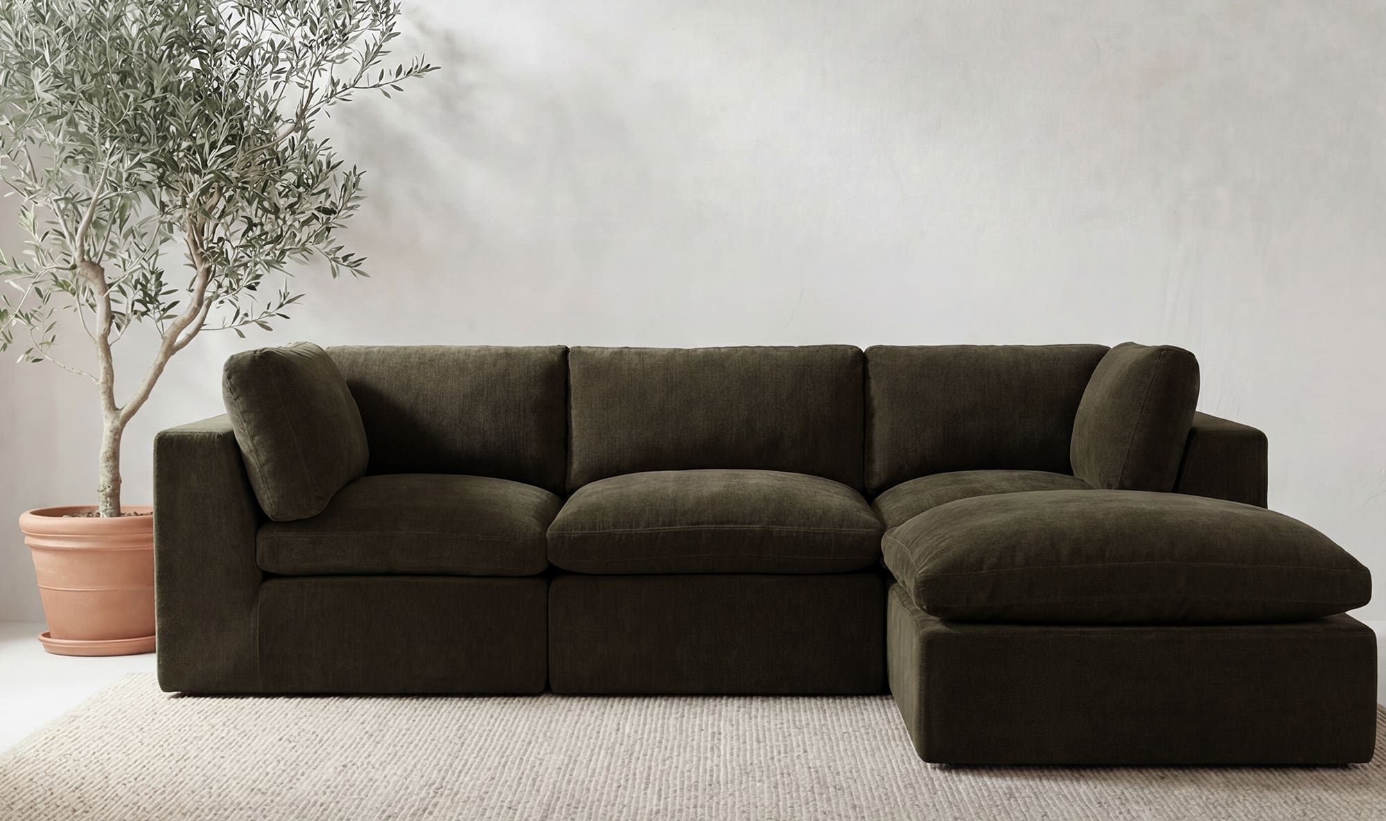 Moes Cates Lounge Modular Sectional Pebble VV-1015
