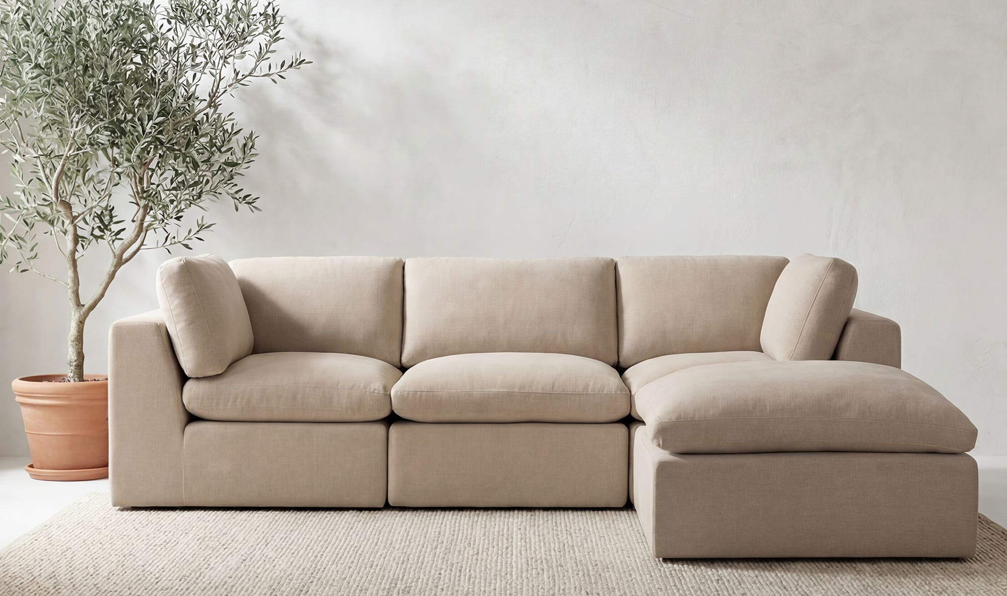 Moes Cates Lounge Modular Sectional VV-1015