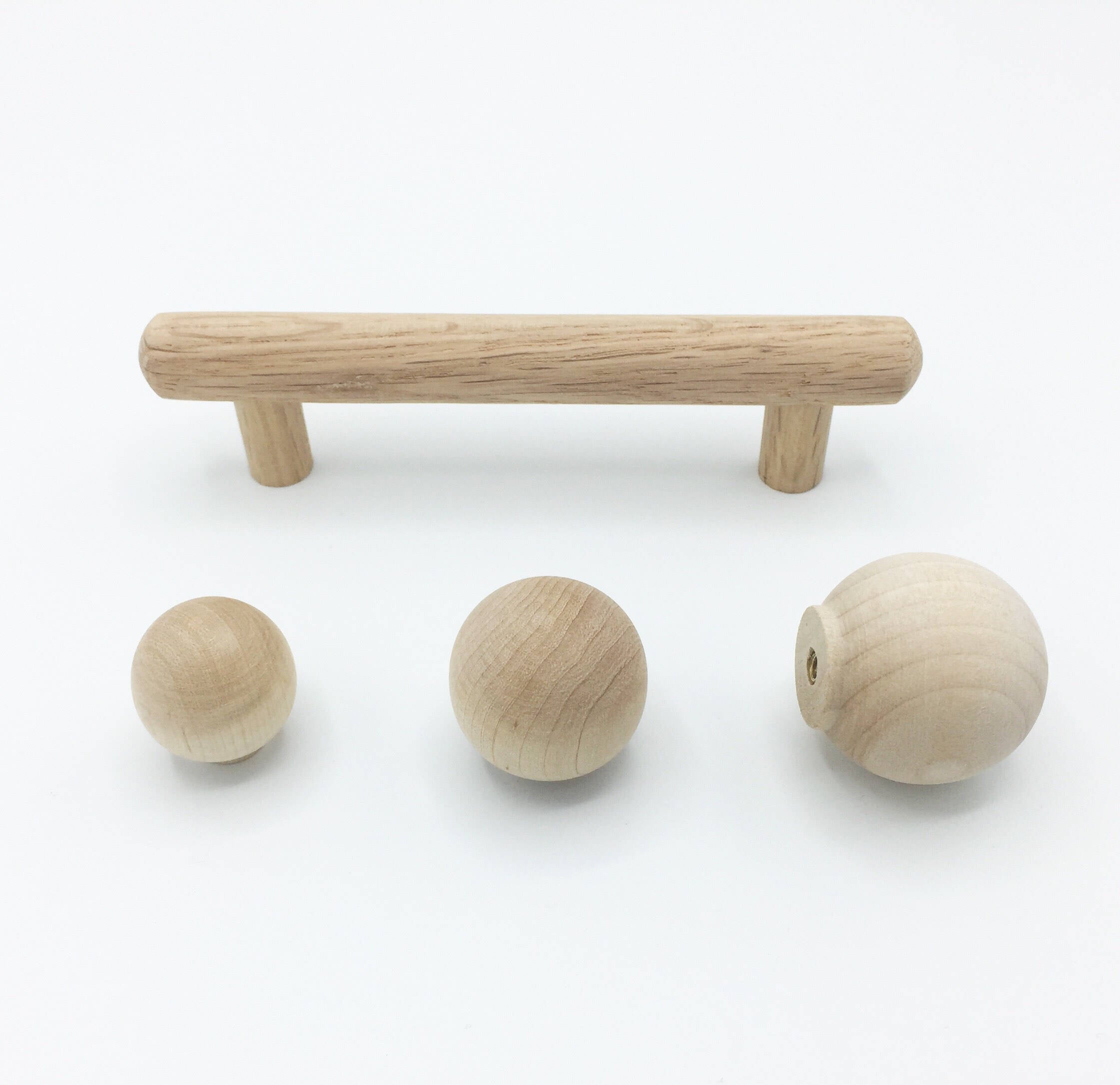 Cabinet Pulls/ Knobs