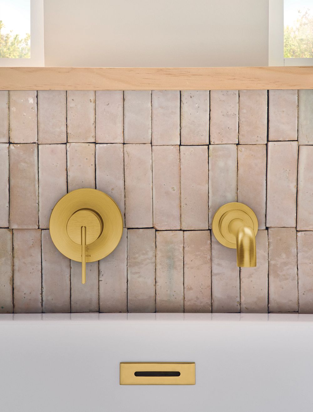 Cia Wall Mount Tub Filler Trim