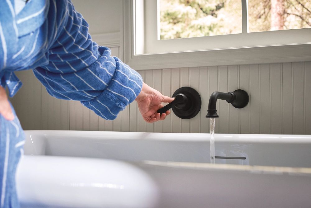 Colinet Wall Mount Tub Filler Trim