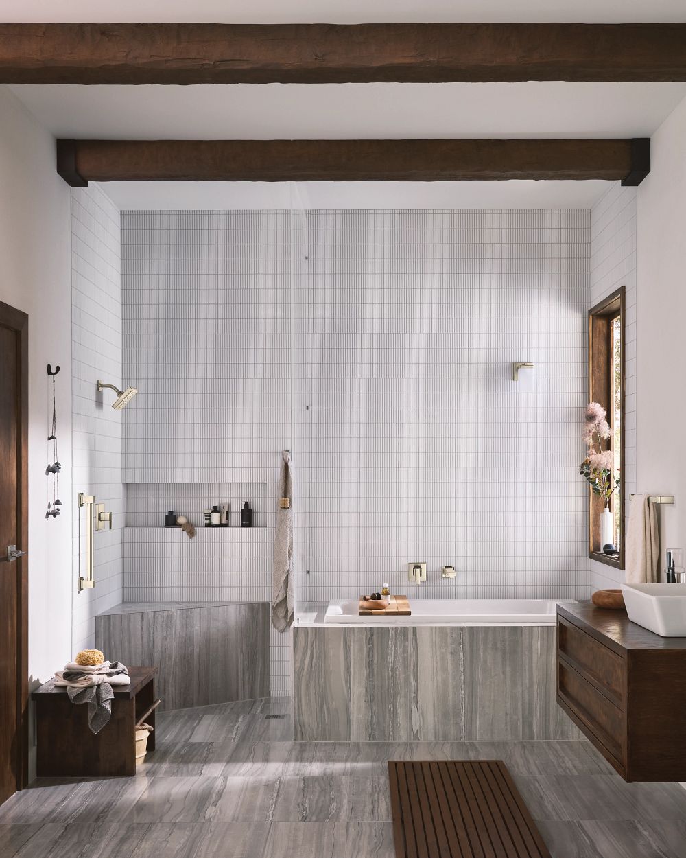 90 Degree M-CORE 3-Series Tub and Shower Trim