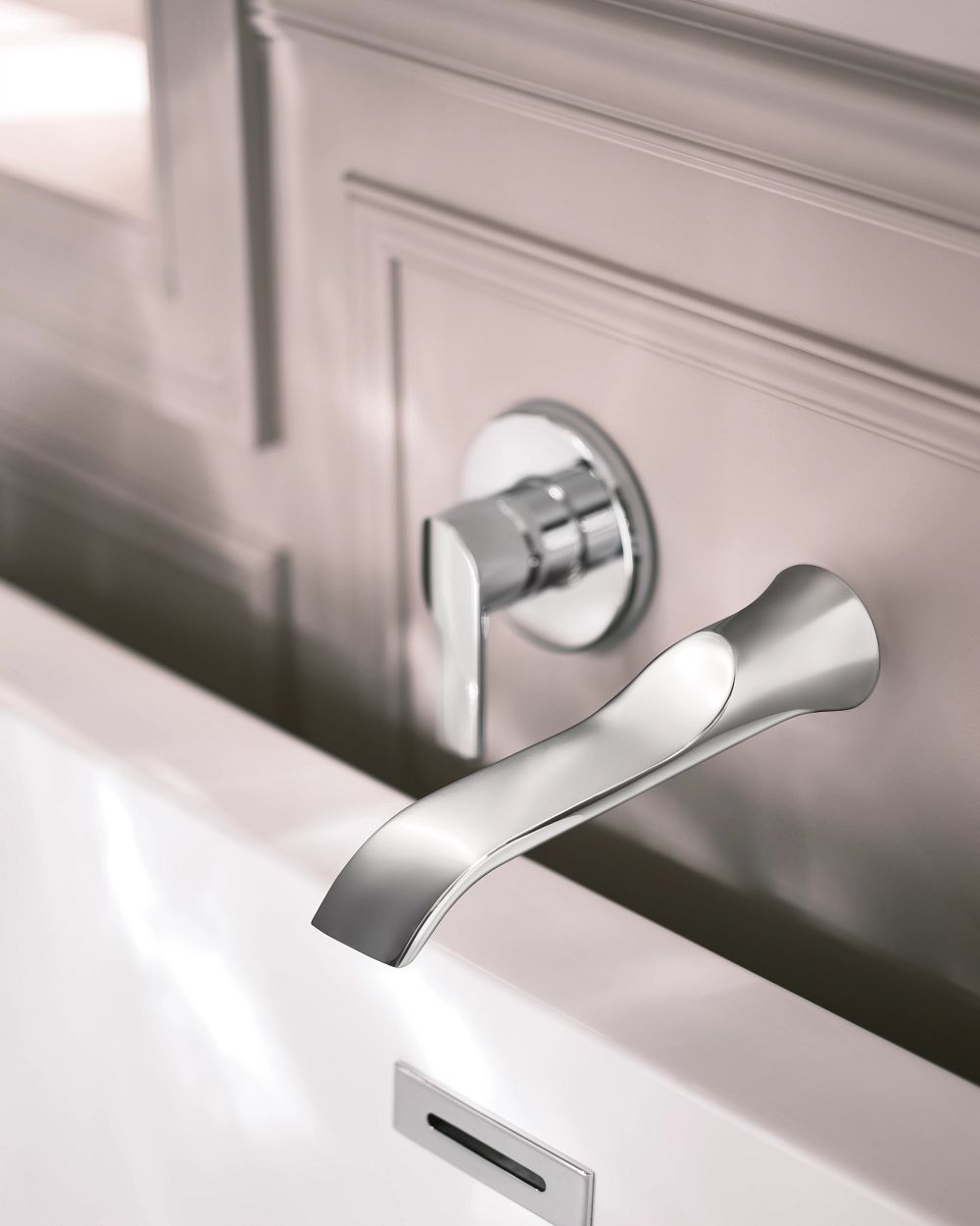 Doux Wall Mount Tub Filler Trim