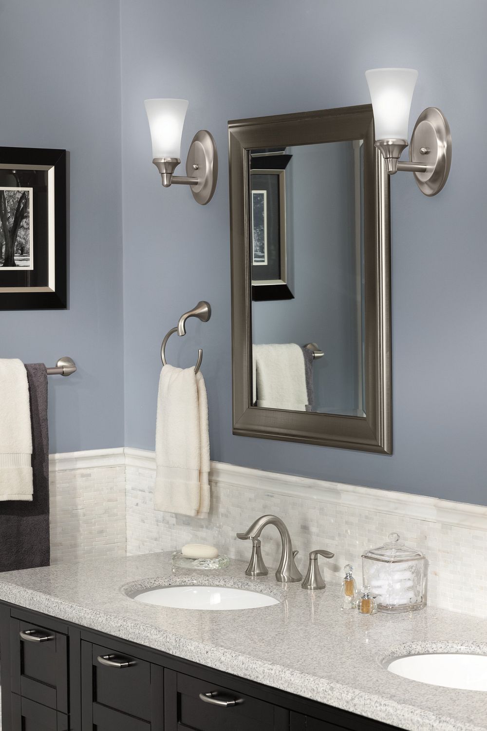 Eva 24" Towel Bar