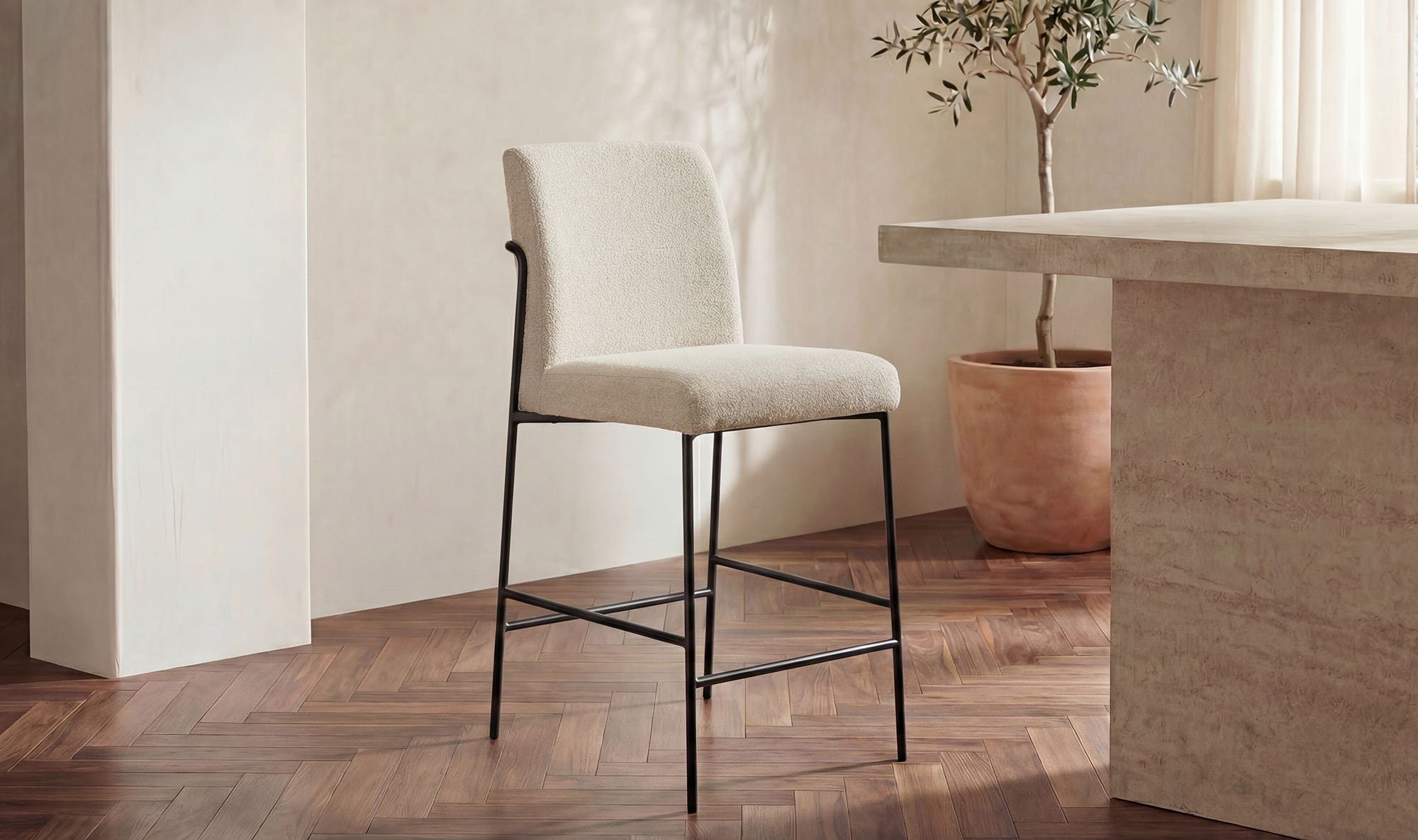Moes Danny Counter Stool YM-1031
